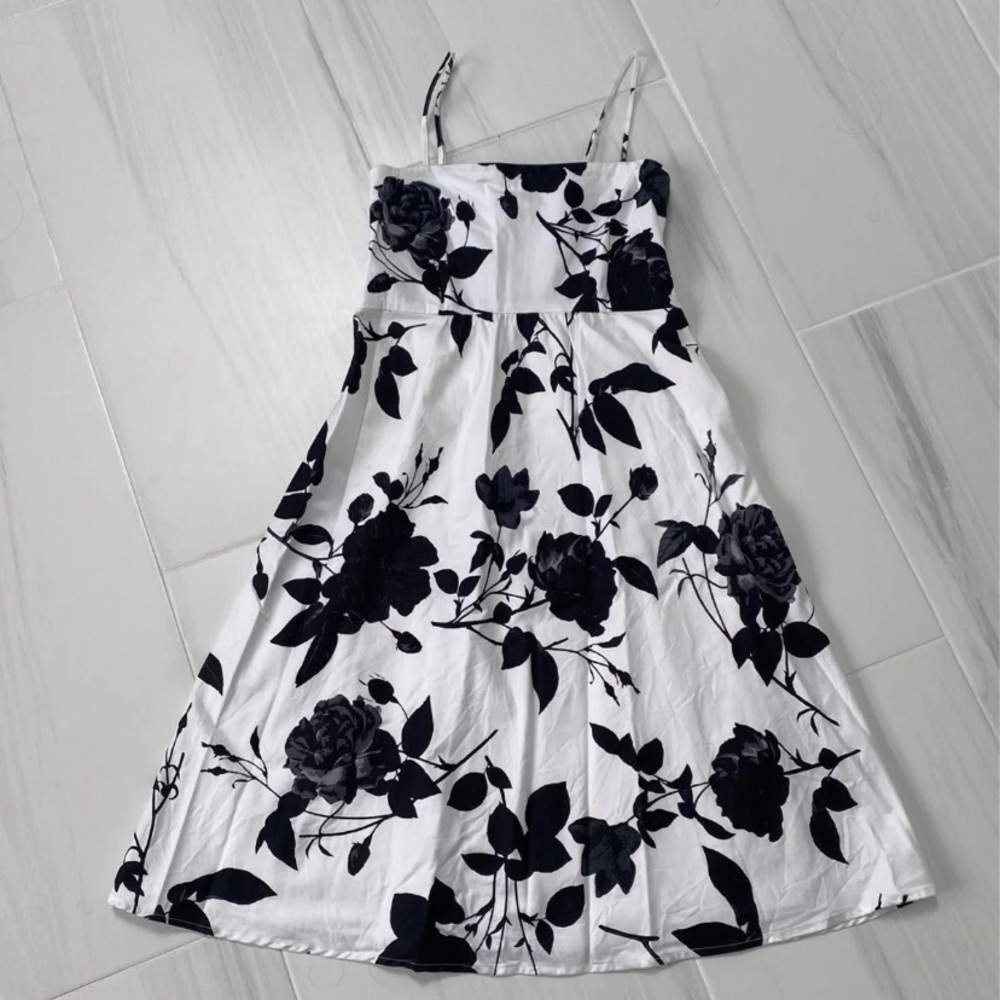 Jessica Simpson Floral Maternity Dress - Picture 1 of 8